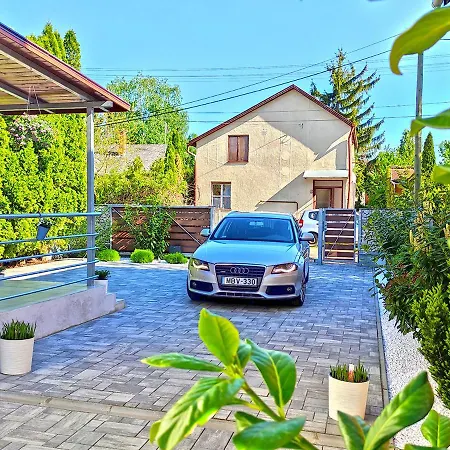 Apartament White Stone
