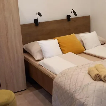 Apartament White Stone